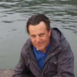 Porträt von Hermann Weirer, Leiter der Segelflugschule